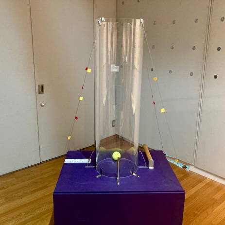 円筒：∞の軌跡体験装置